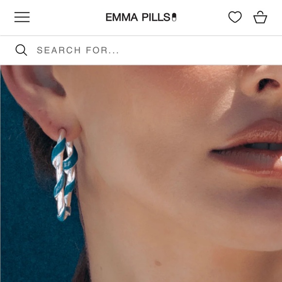 NWT Emma Pills Dark Denim Obsession Twist Hoops Earrings - Picture 3 of 8